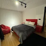 Snow Hill House Apartmanhotel 4*