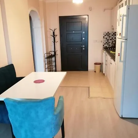 מלון דירות Snow Hill House 4*