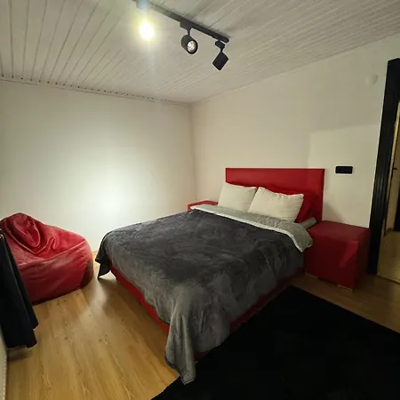 Snow Hill House מלון דירות 4*